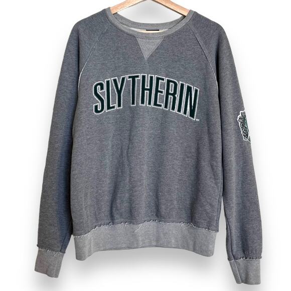 Wizarding World Of Harry Potter Slytherin Pullover Sweatshirt Women's M - Picture 1 of 8